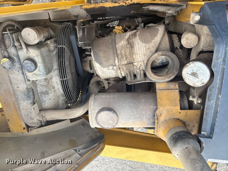 image for item EV2666 2003 John Deere 310SG backhoe