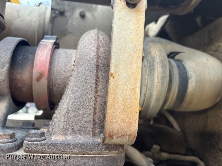 image for item EV2666 2003 John Deere 310SG backhoe