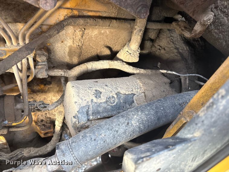 image for item EV2666 2003 John Deere 310SG backhoe