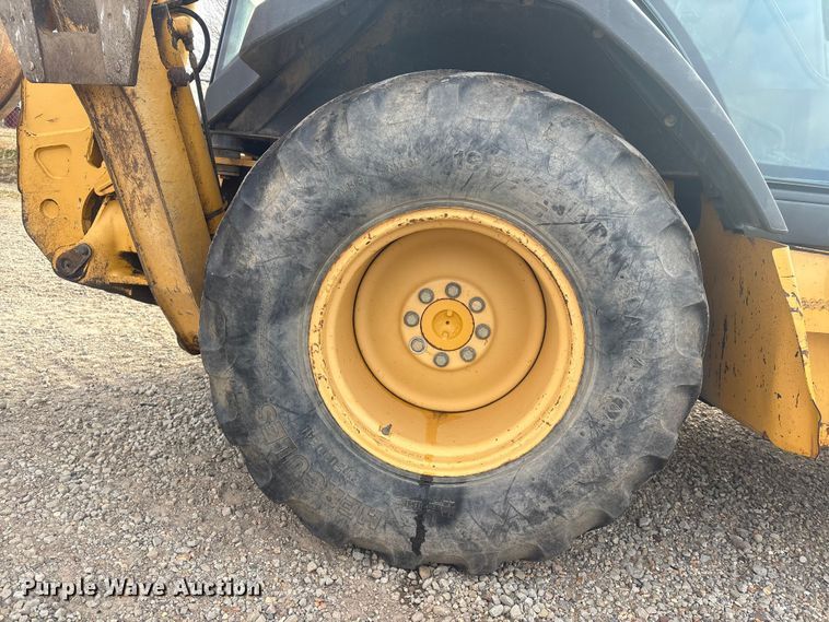 image for item EV2666 2003 John Deere 310SG backhoe