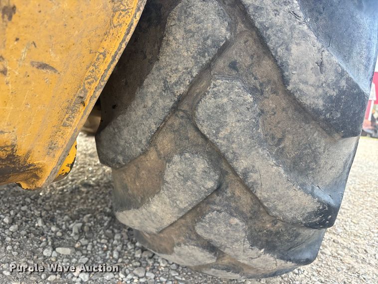 image for item EV2666 2003 John Deere 310SG backhoe