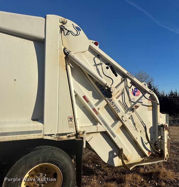 image for item FB0558 2009 Sterling Acterra refuse truck