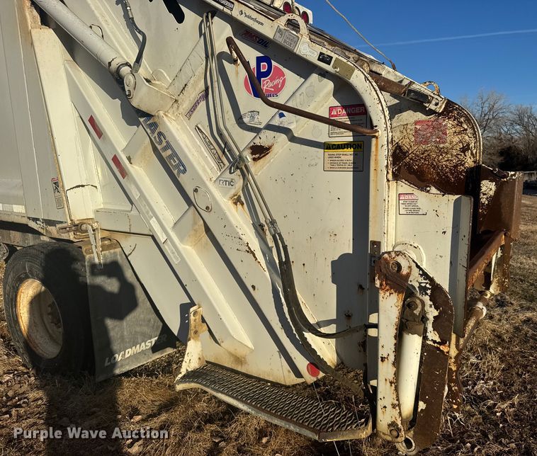 image for item FB0558 2009 Sterling Acterra refuse truck