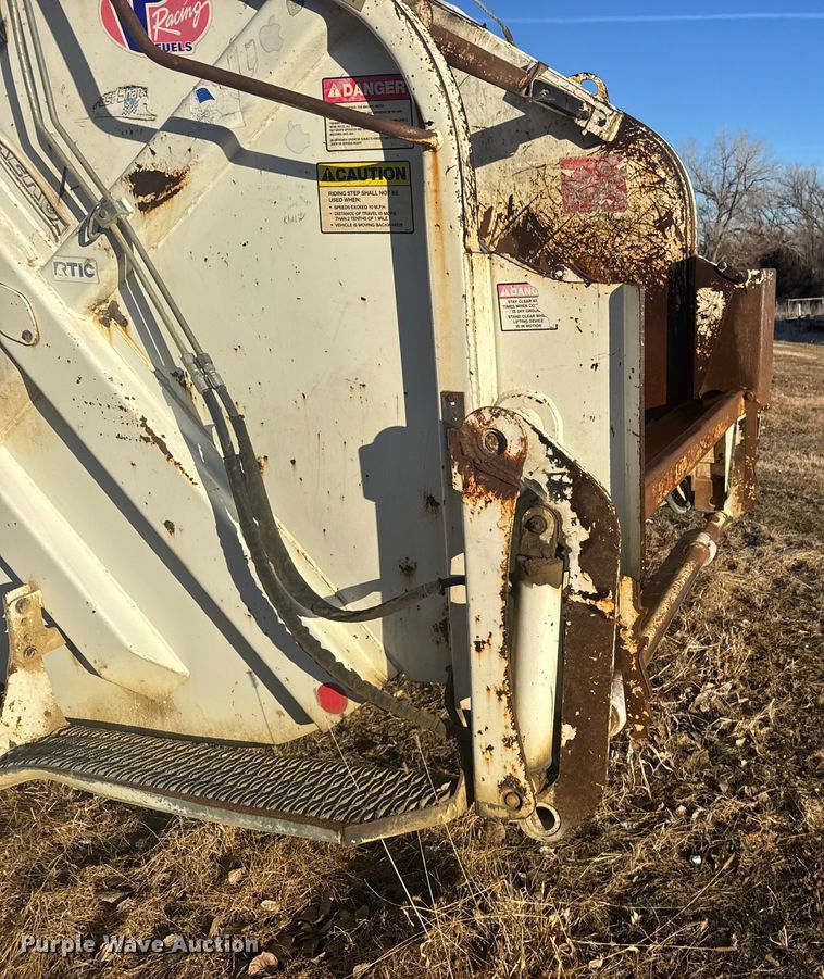 image for item FB0558 2009 Sterling Acterra refuse truck