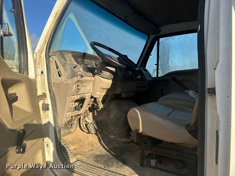 image for item FB0558 2009 Sterling Acterra refuse truck