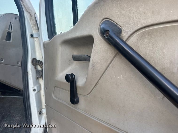 image for item FB0558 2009 Sterling Acterra refuse truck