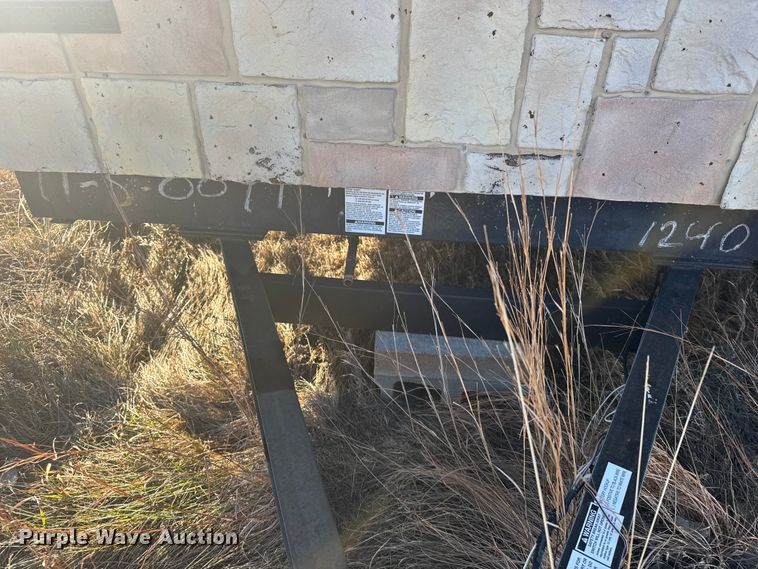 image for item FB0560 2008 BREC Mobile cabin