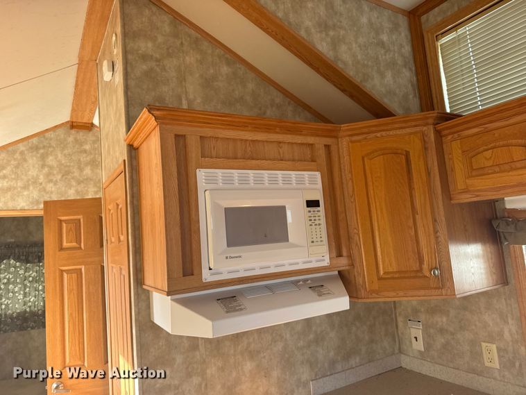 image for item FB0560 2008 BREC Mobile cabin