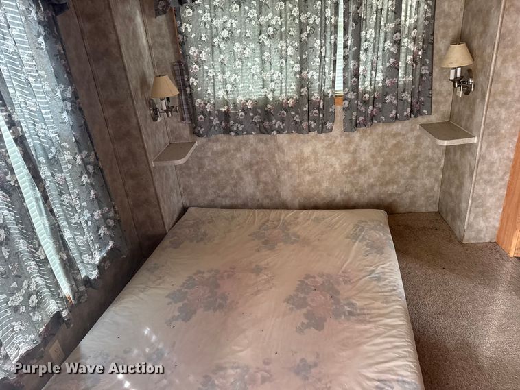 image for item FB0560 2008 BREC Mobile cabin