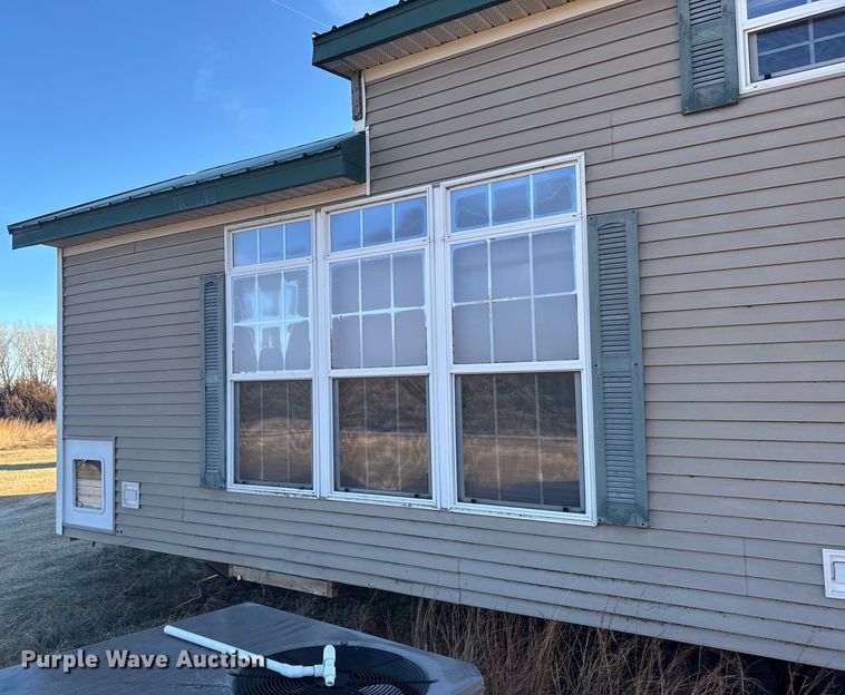 image for item FB0561 2005 FAIR Mobile cabin