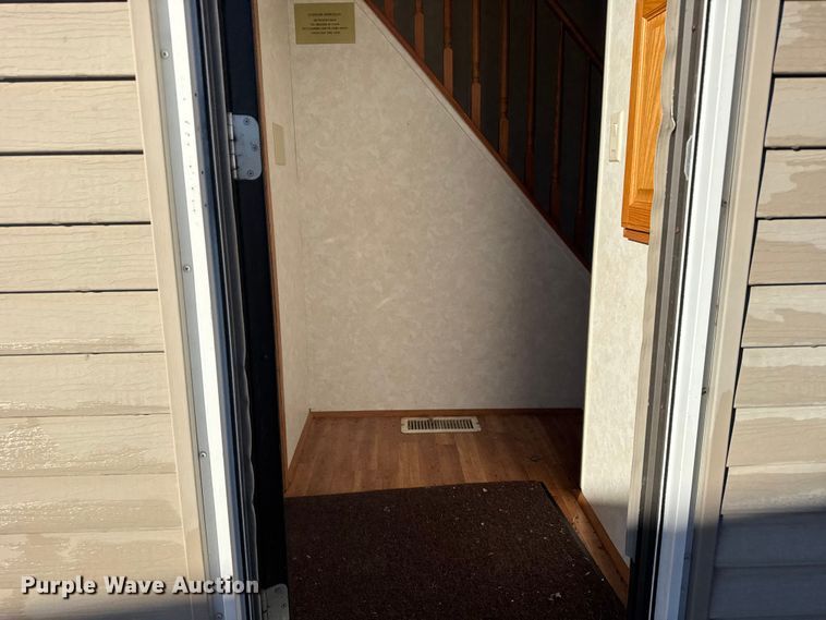 image for item FB0561 2005 FAIR Mobile cabin