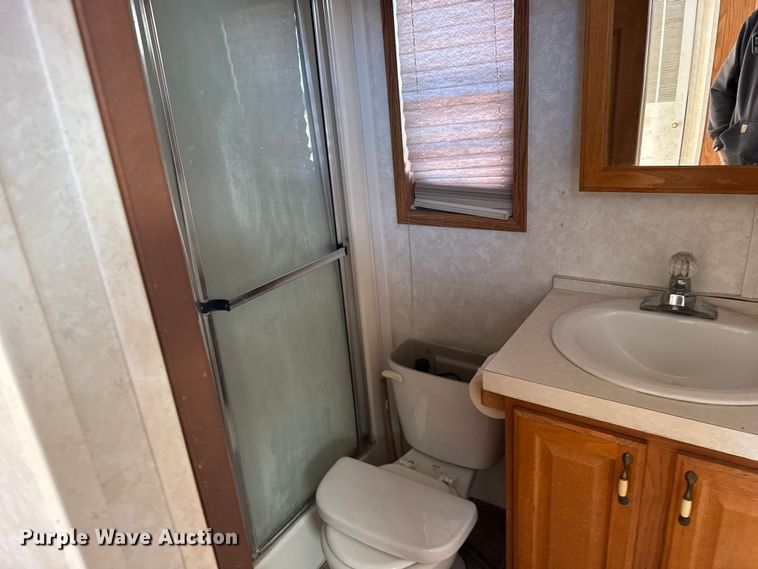 image for item FB0561 2005 FAIR Mobile cabin