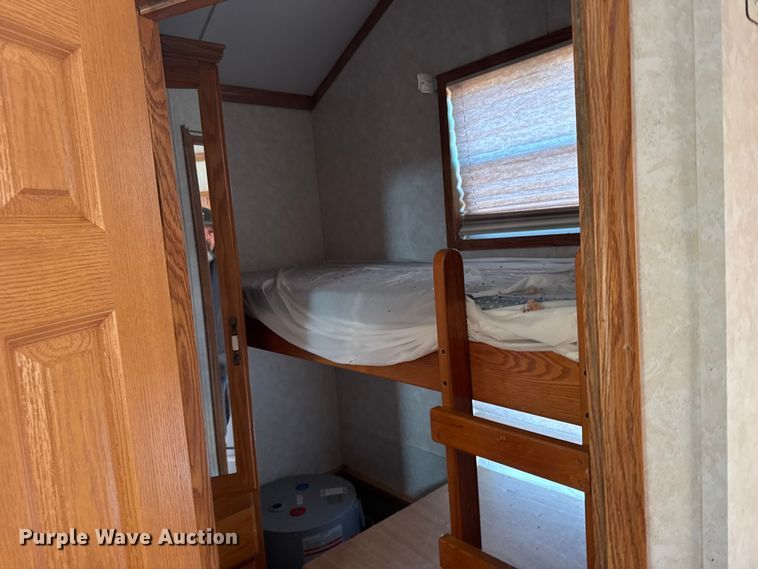 image for item FB0561 2005 FAIR Mobile cabin