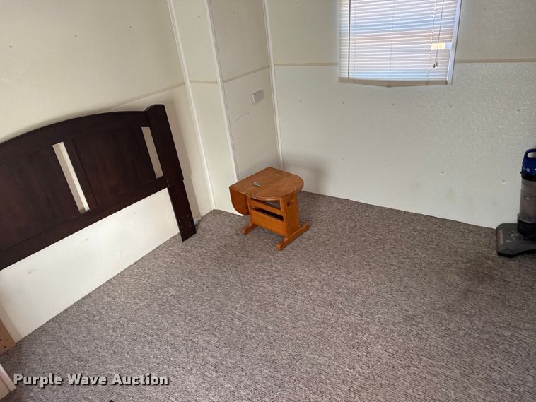 image for item FB0561 2005 FAIR Mobile cabin