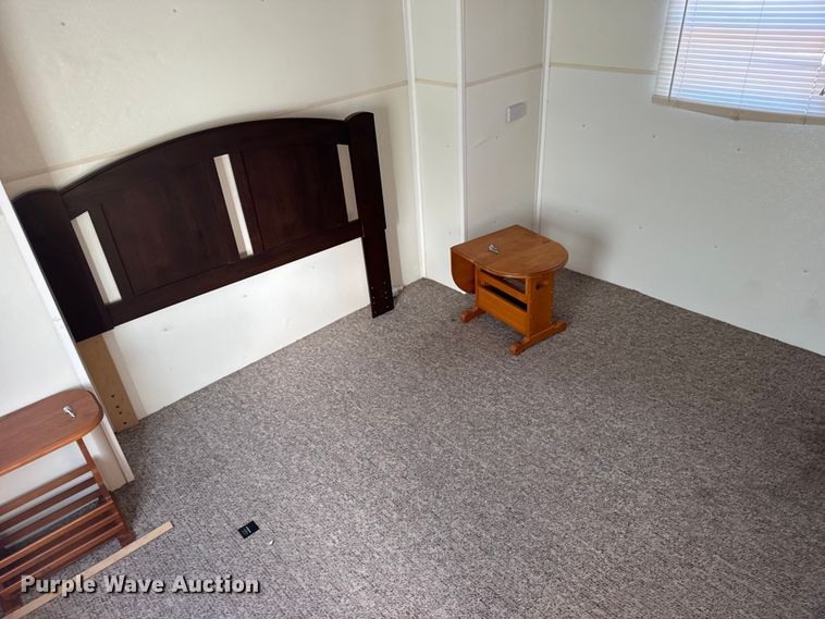 image for item FB0561 2005 FAIR Mobile cabin