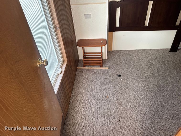 image for item FB0561 2005 FAIR Mobile cabin