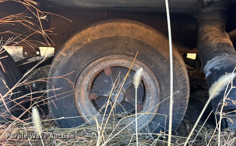 image for item FB0561 2005 FAIR Mobile cabin