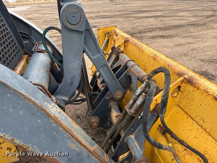 image for item FB0567 2008 John Deere 410J TC backhoe