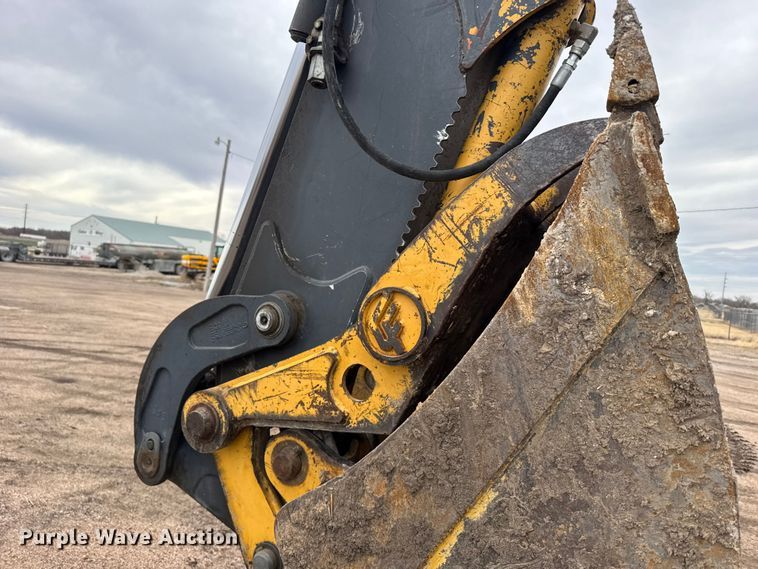 image for item FB0567 2008 John Deere 410J TC backhoe