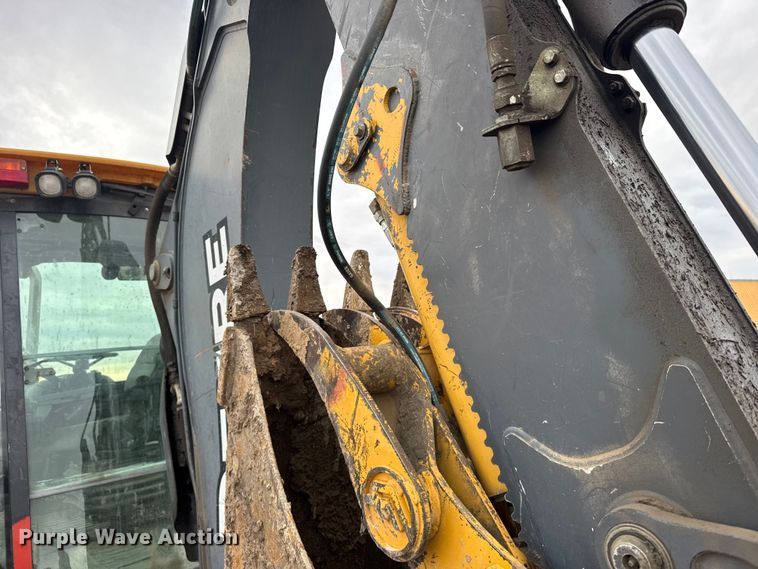 image for item FB0567 2008 John Deere 410J TC backhoe