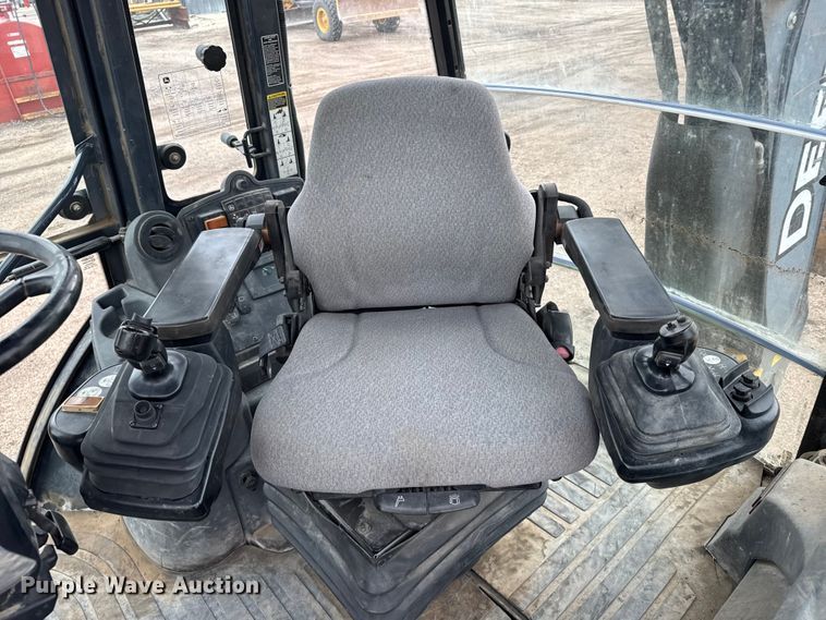 image for item FB0567 2008 John Deere 410J TC backhoe