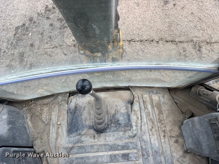 image for item FB0567 2008 John Deere 410J TC backhoe