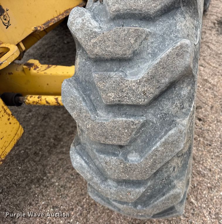 image for item FB0567 2008 John Deere 410J TC backhoe