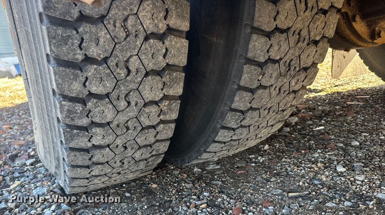 image for item FB0575 2009 Blue Bird Vision school bus