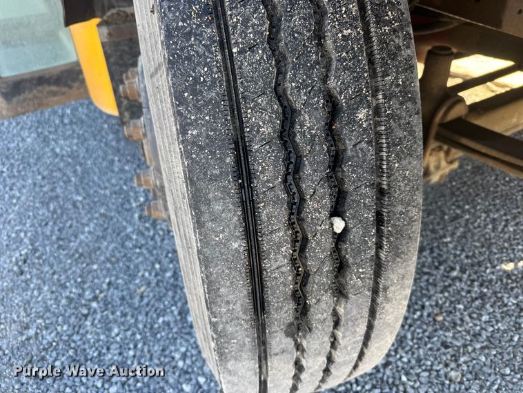 image for item FB0576 2009 Blue Bird Vision school bus