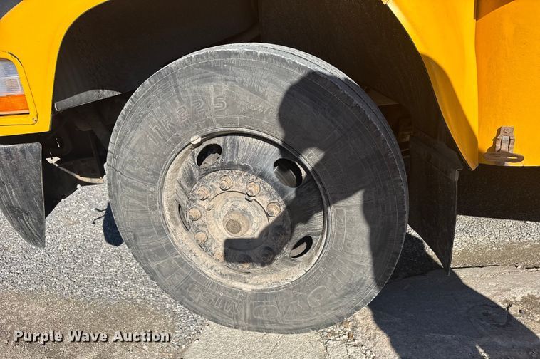 image for item FB0576 2009 Blue Bird Vision school bus