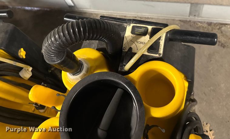 image for item FB0648 Floor cleaning equipment