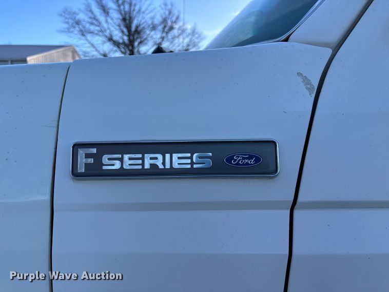 image for item FB3473 1996 Ford F800 sewer jetter truck