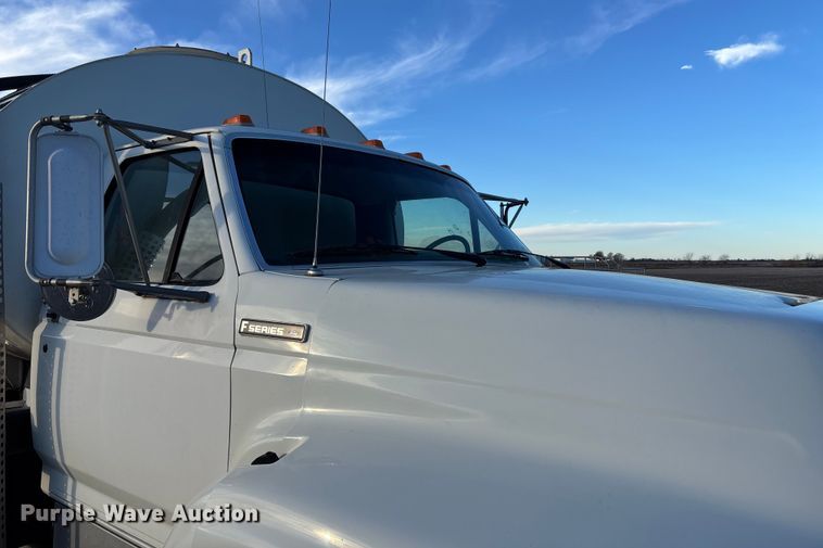 image for item FB3473 1996 Ford F800 sewer jetter truck