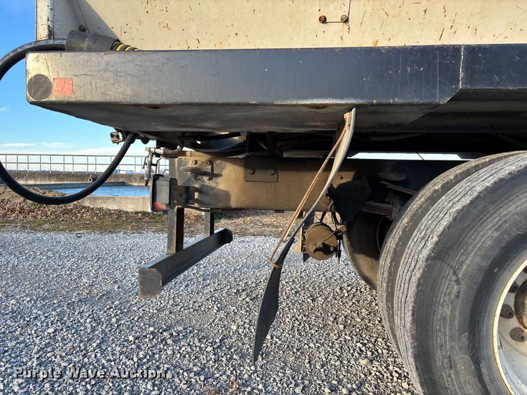 image for item FB3473 1996 Ford F800 sewer jetter truck