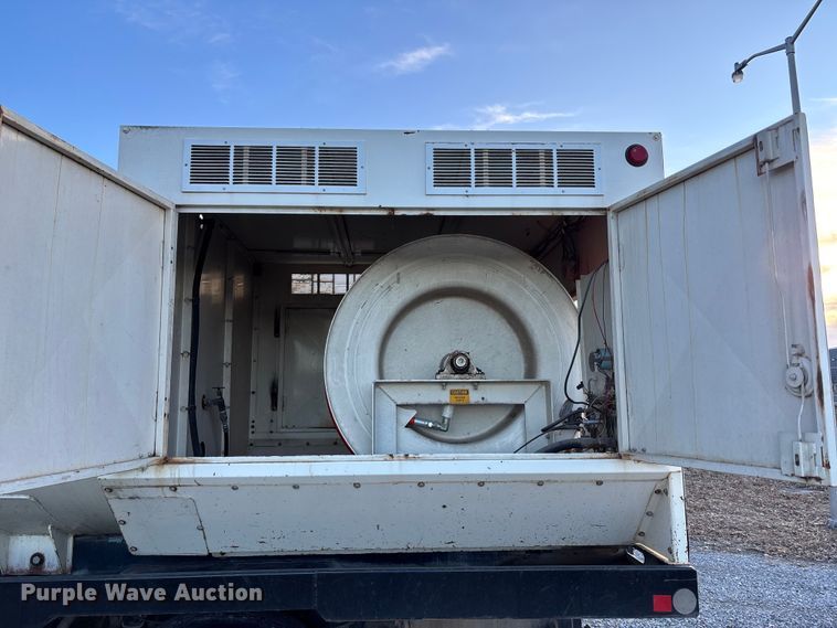 image for item FB3473 1996 Ford F800 sewer jetter truck