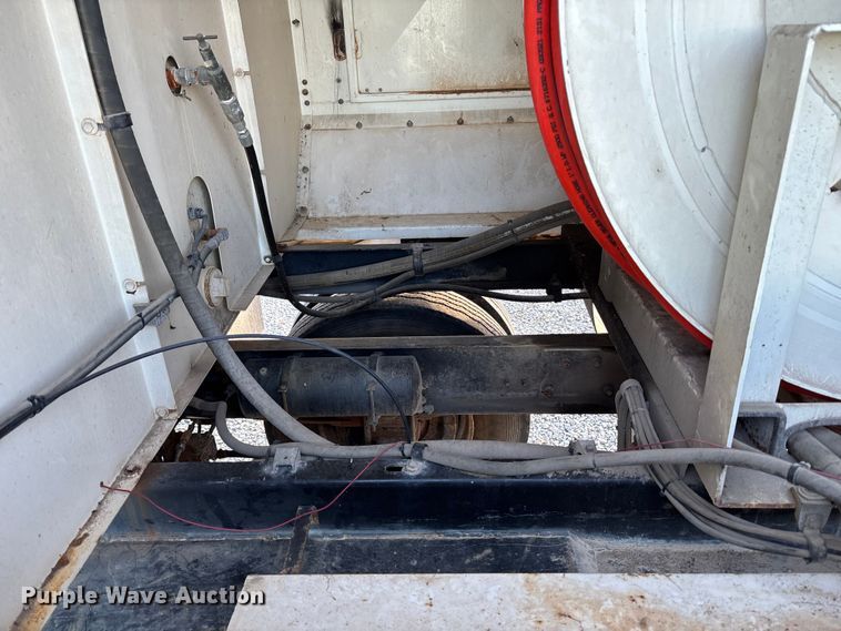 image for item FB3473 1996 Ford F800 sewer jetter truck