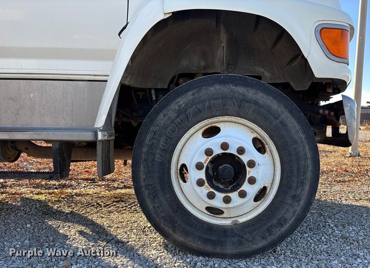 image for item FB3473 1996 Ford F800 sewer jetter truck