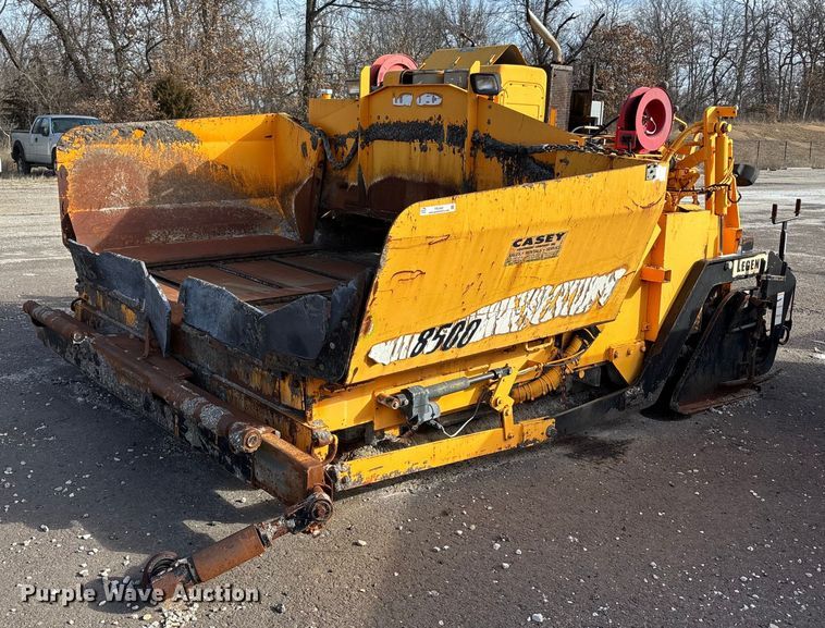 image for item FB3482 LeeBoy L8500T paver