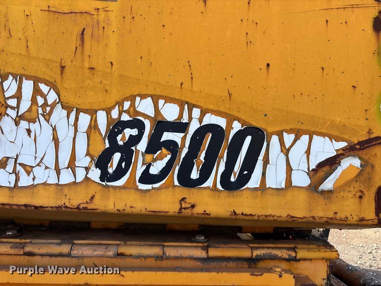 image for item FB3482 LeeBoy L8500T paver