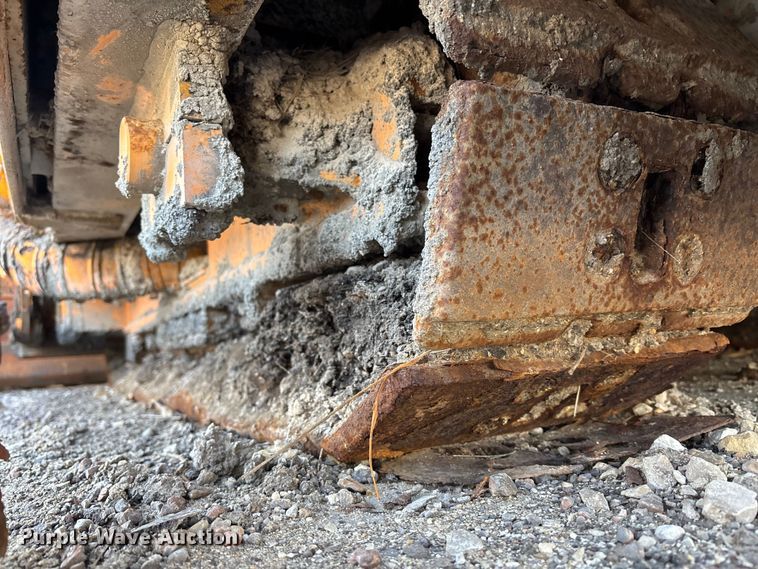 image for item FB3482 LeeBoy L8500T paver