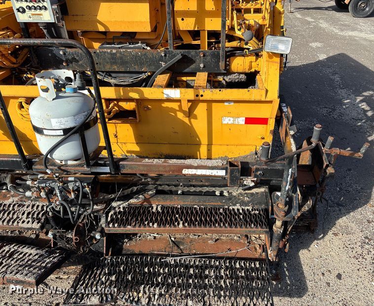 image for item FB3482 LeeBoy L8500T paver