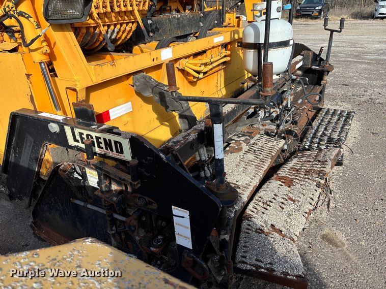 image for item FB3482 LeeBoy L8500T paver