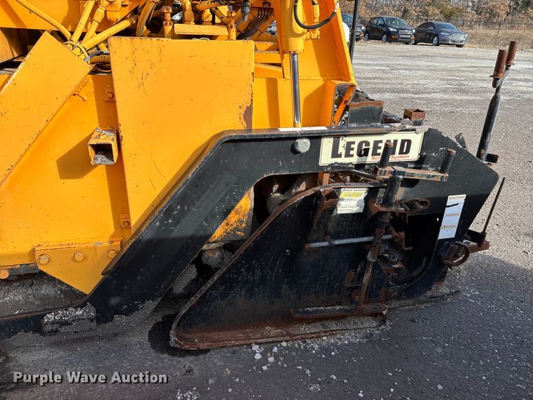 image for item FB3482 LeeBoy L8500T paver