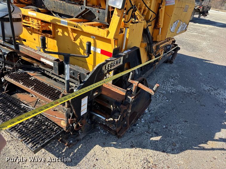 image for item FB3482 LeeBoy L8500T paver