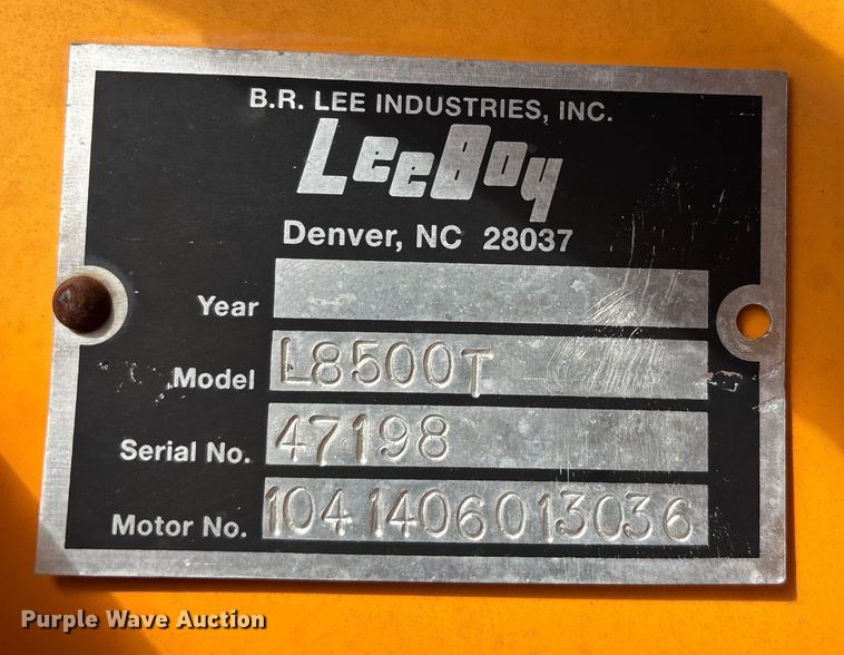 image for item FB3482 LeeBoy L8500T paver