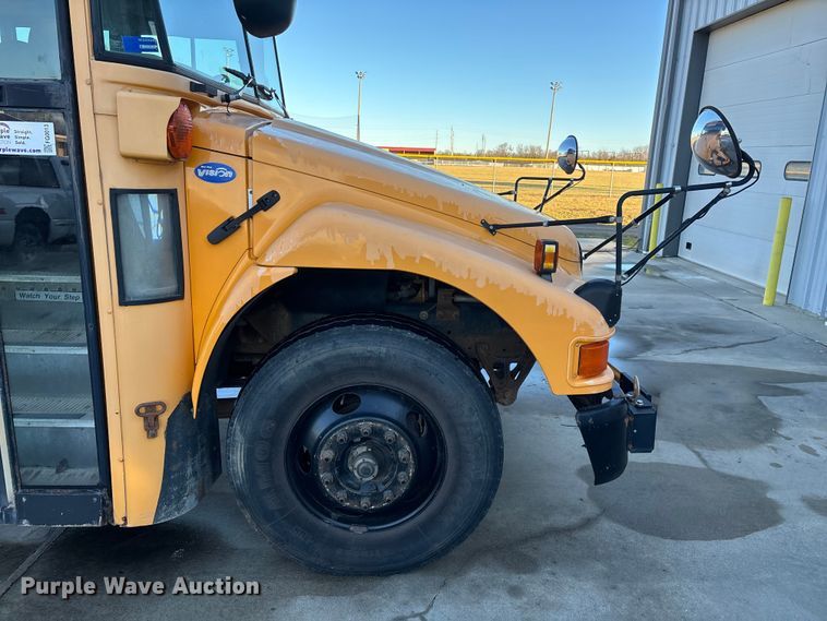 image for item FG0013 2007 Blue Bird Vision school bus