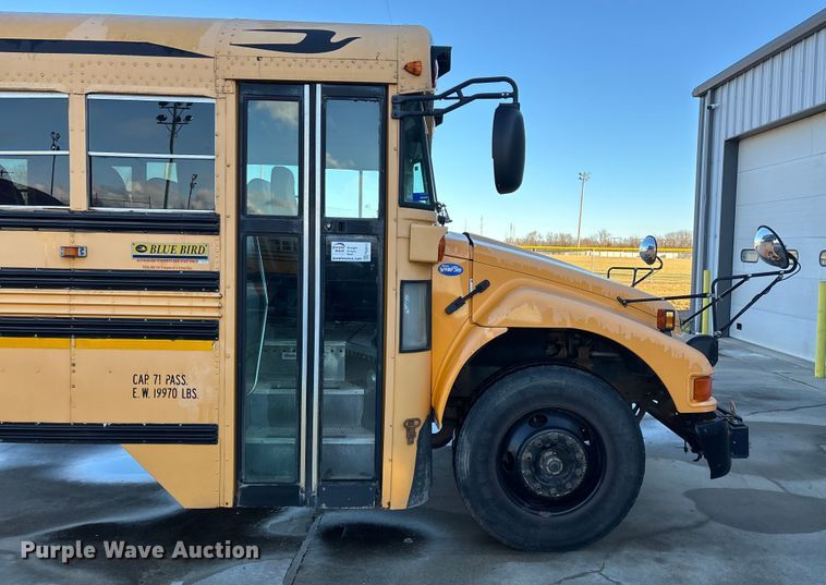 image for item FG0013 2007 Blue Bird Vision school bus