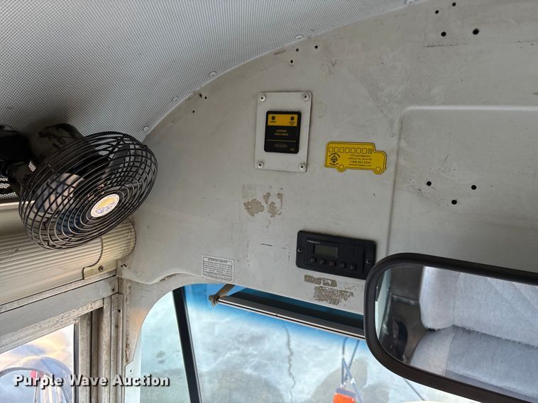 image for item FG0013 2007 Blue Bird Vision school bus