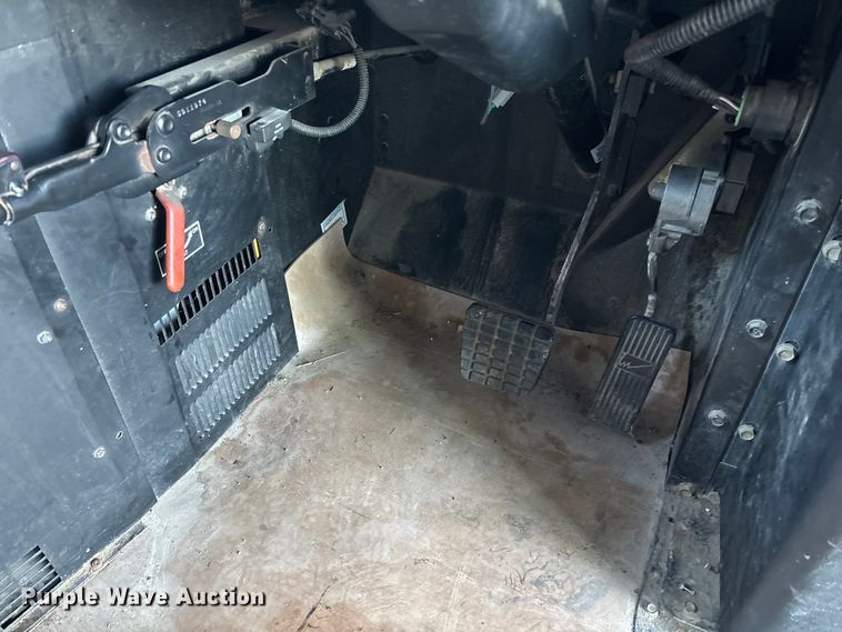 image for item FG0013 2007 Blue Bird Vision school bus