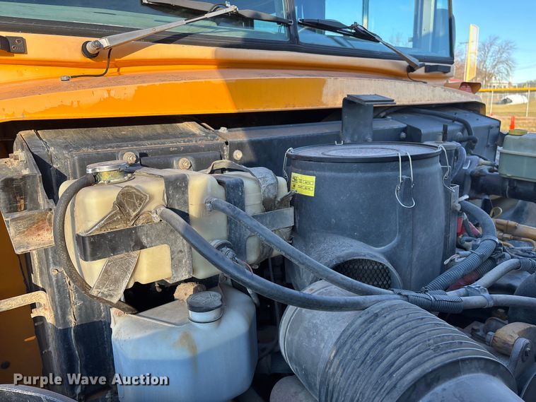 image for item FG0013 2007 Blue Bird Vision school bus